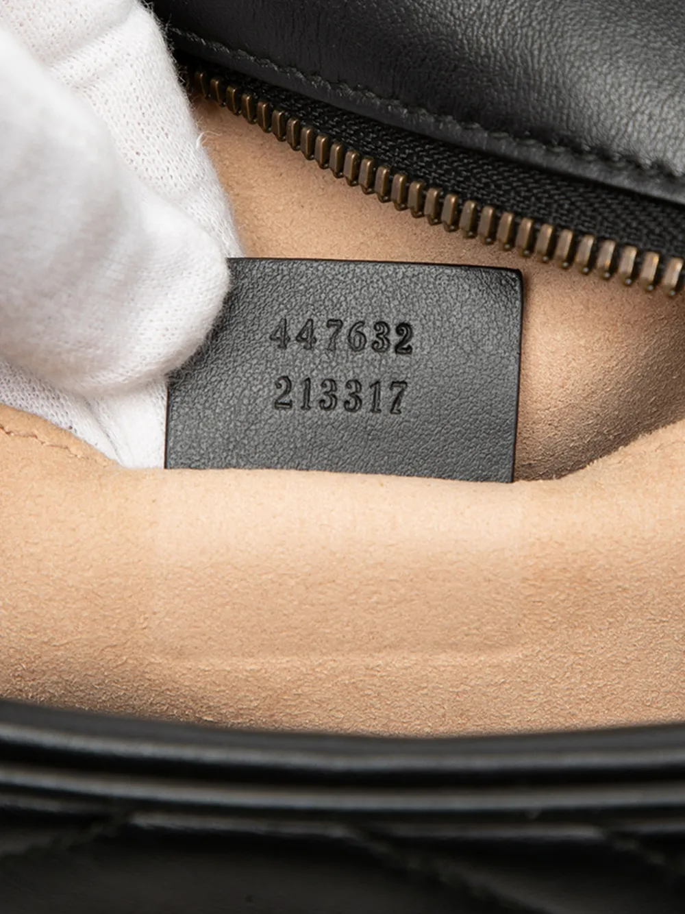 2016-2025 Small Gg Marmont Matelasse Leather Crossbody Bag