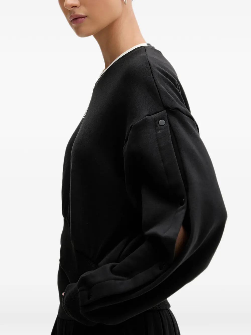 adidas Stadium Crew sweater met V-hals en knopen Zwart