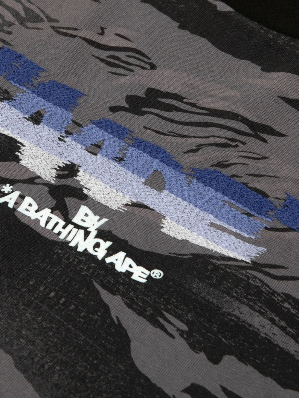 AAPE BY *A BATHING APE T-shirt met ronde hals en camouflageprint Grijs