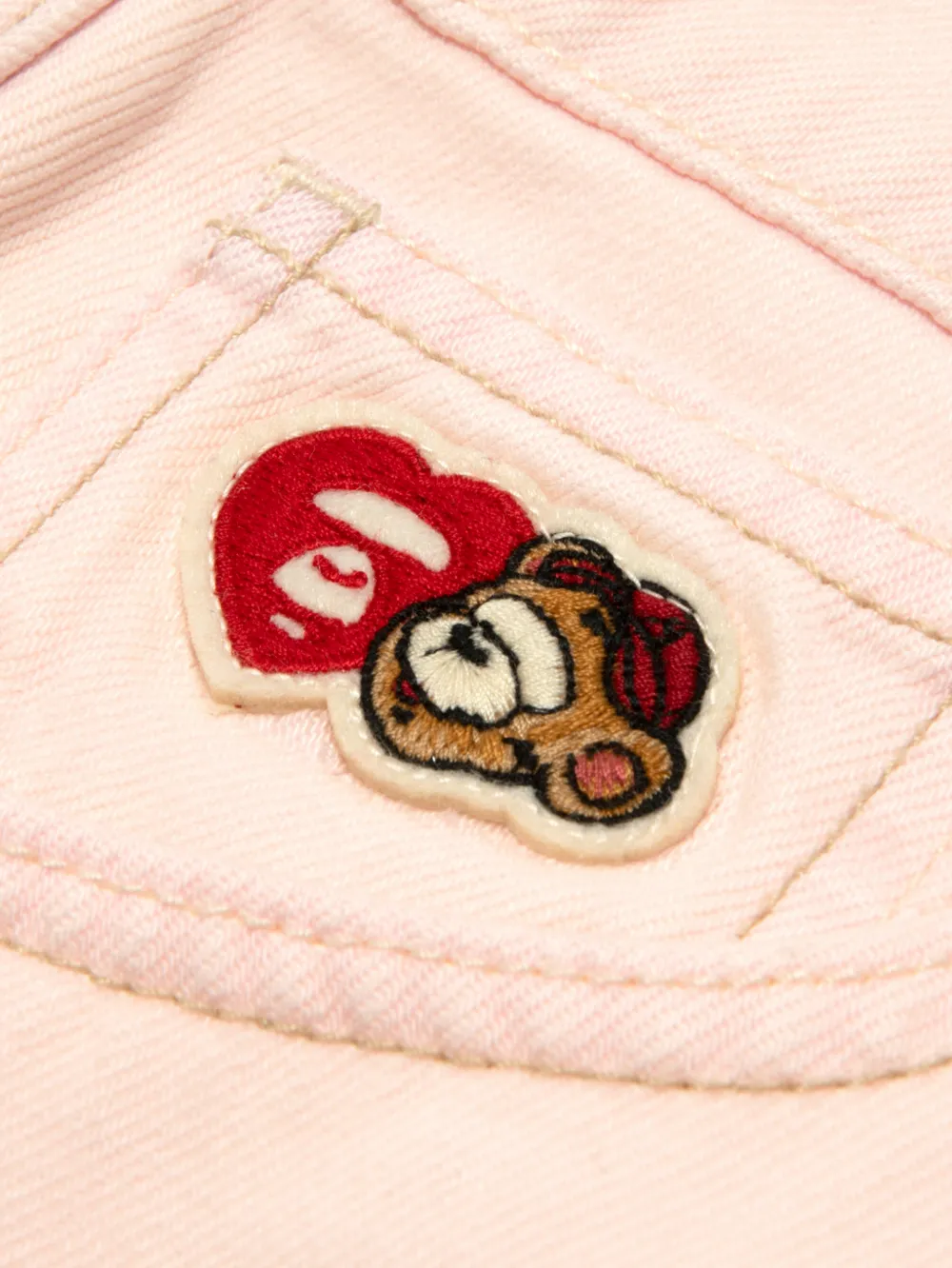 AAPE BY *A BATHING APE Shorts met franje en applicatie Roze