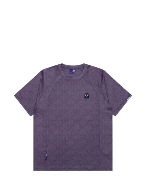 AAPE BY *A BATHING APE® playera con logo de parche