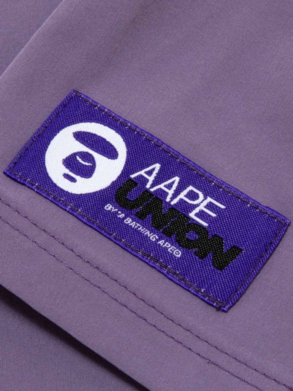 AAPE BY *A BATHING APE Shorts met logopatch Paars