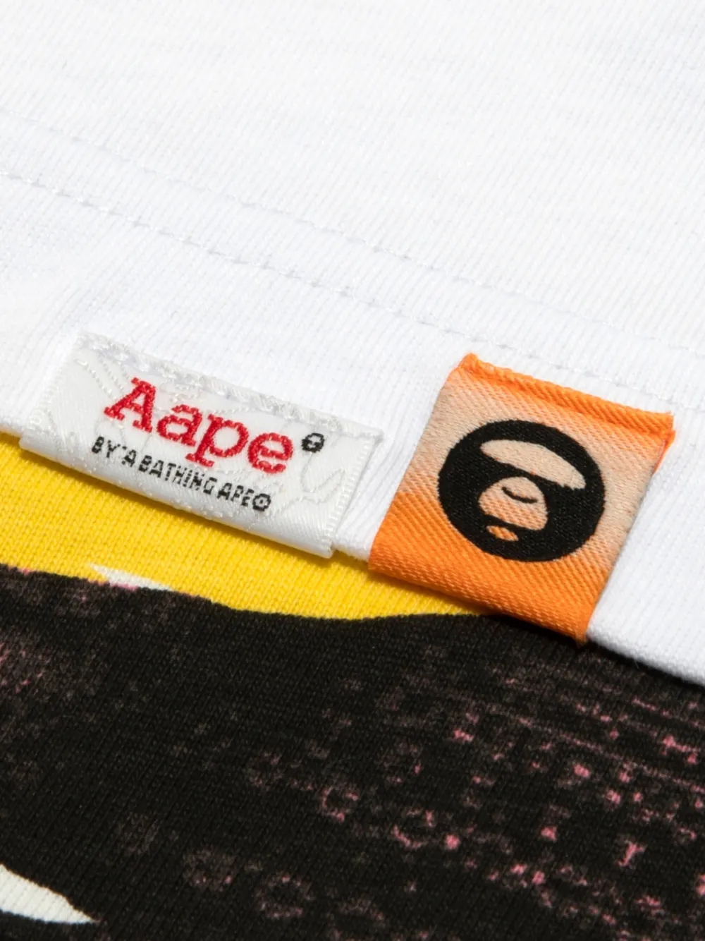 AAPE BY *A BATHING APE T-shirt met patch Wit
