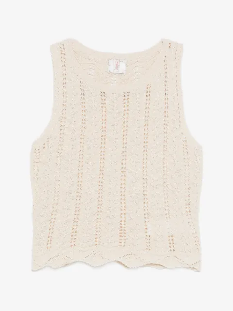 Bye top de crochet festoneado