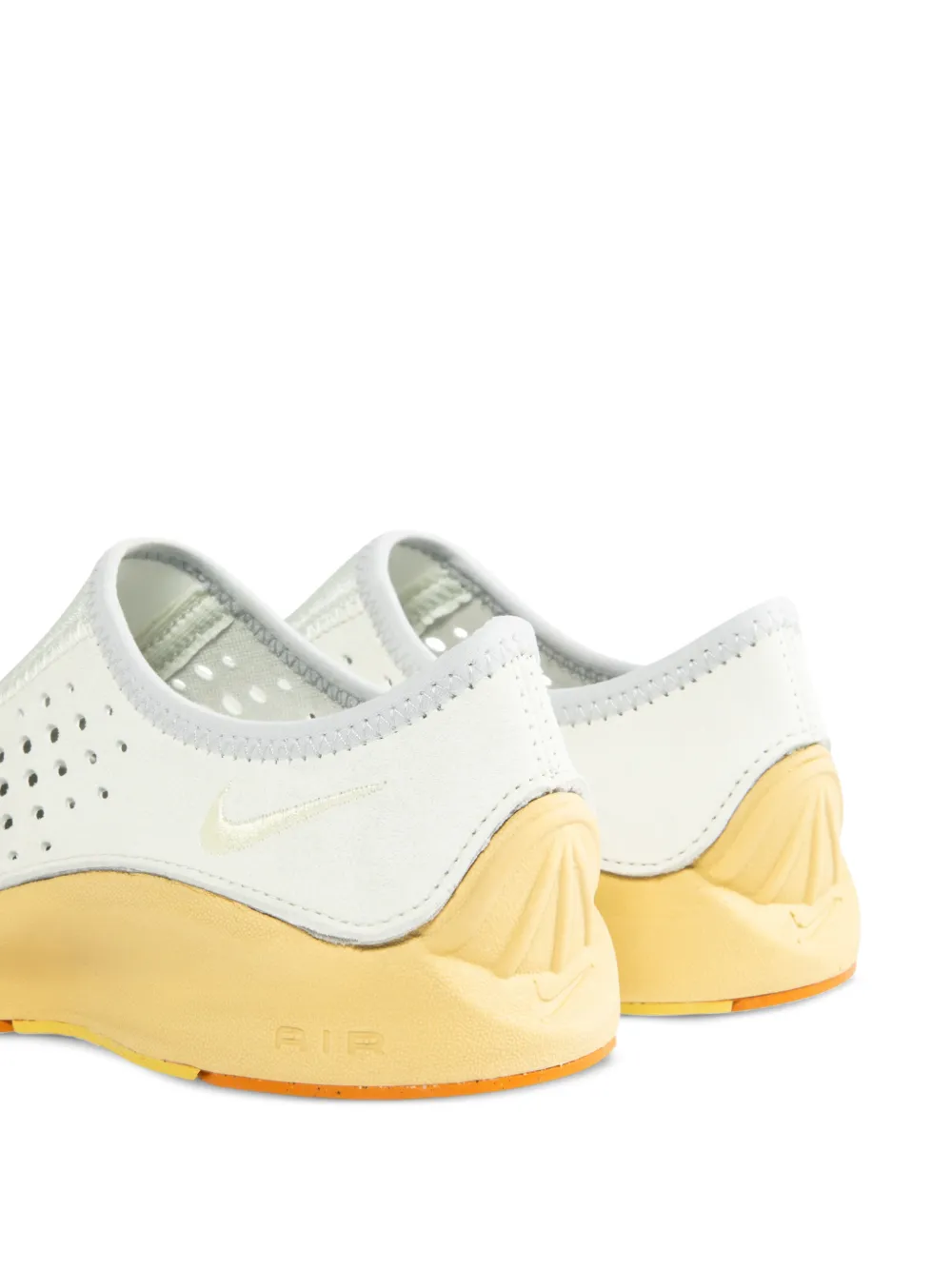 Nike Air Superfly Moc sneakers met geperforeerde details Beige