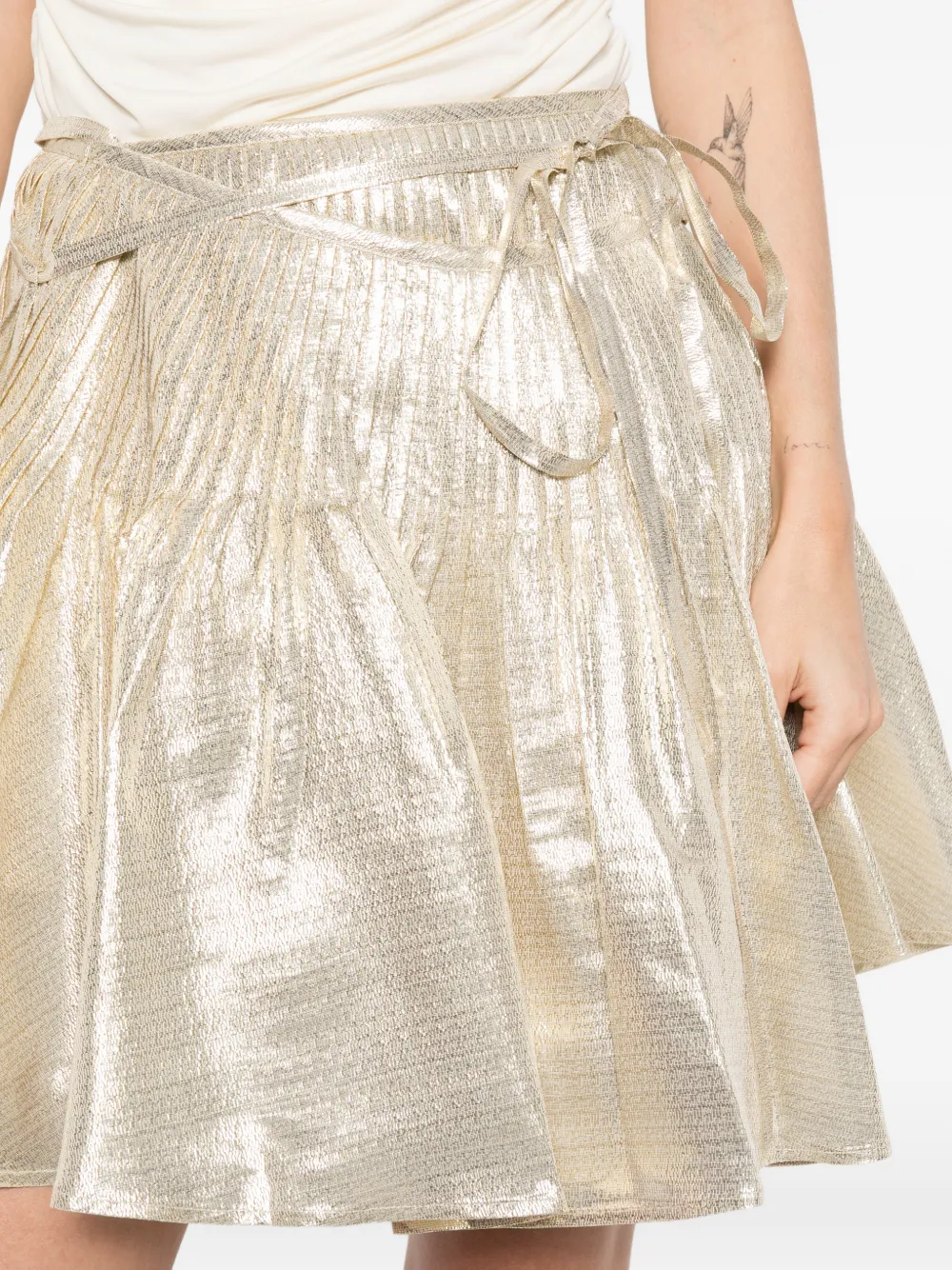 Self-Portrait Mini-rok met plooien en gestrikte taille Goud