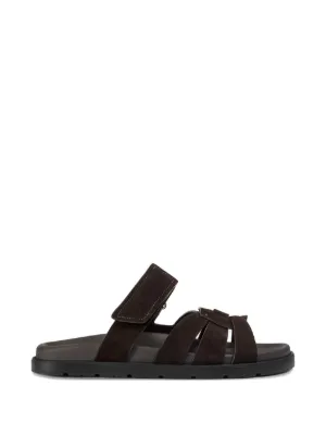 【試着のみ美品】FERRAGAMO ブラック クロスストラップ サンダル Ferragamo クロスストラップ サンダル | ブラック | FARFETCH JP