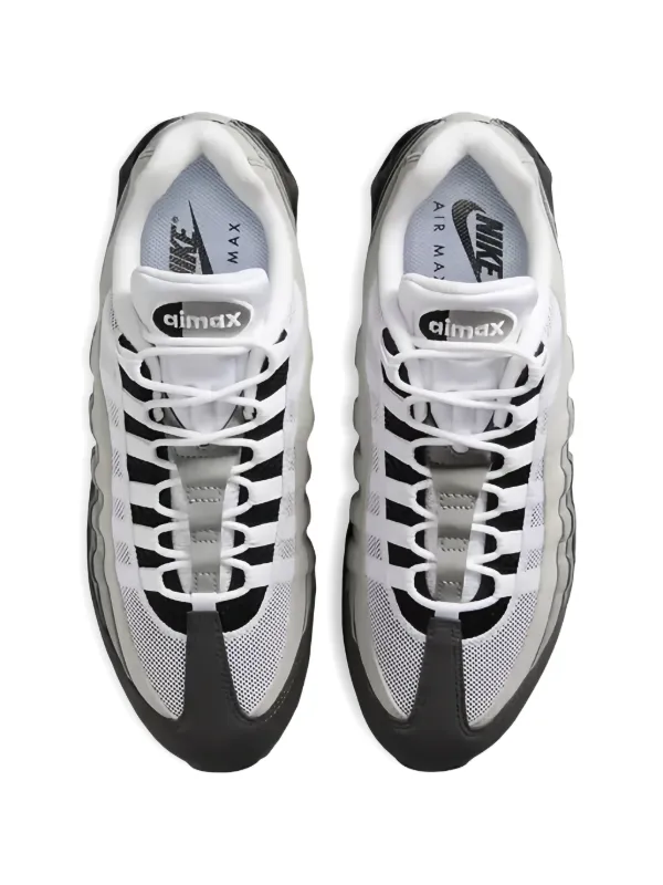 Nike Air Max 95 スニーカー | グレー | FARFETCH JP