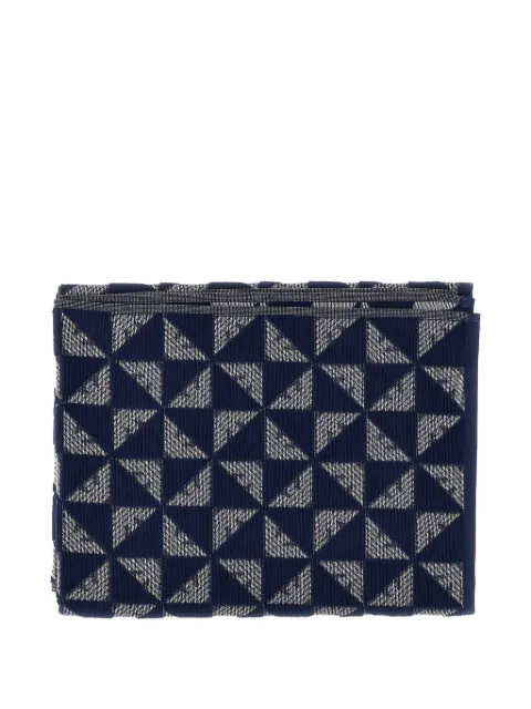 Emporio Armani logo-jacquard beach towel