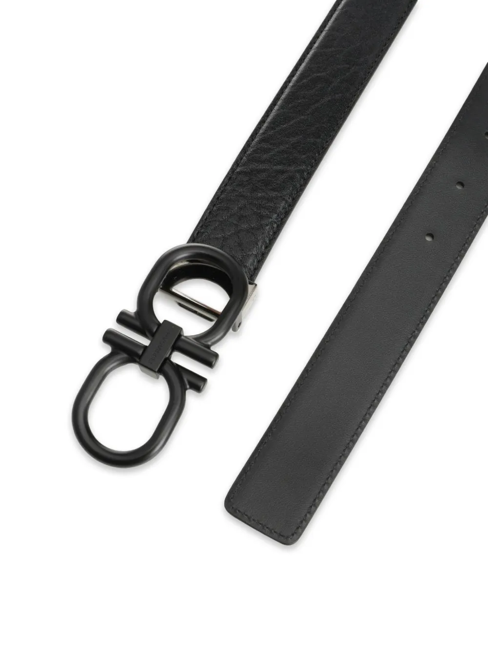 Ferragamo Gancini riem van bewerkt leer Zwart