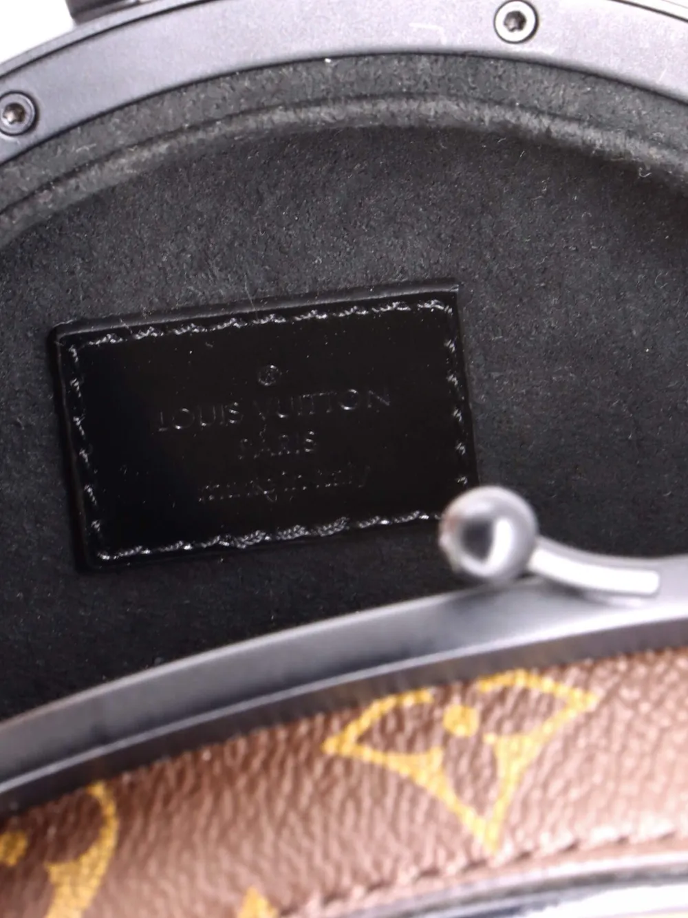 Louis Vuitton Pre-owned Boursicot Boite Chapeau Bag Reverse Monogram Giant Shoulder Bag in Brown, view 5