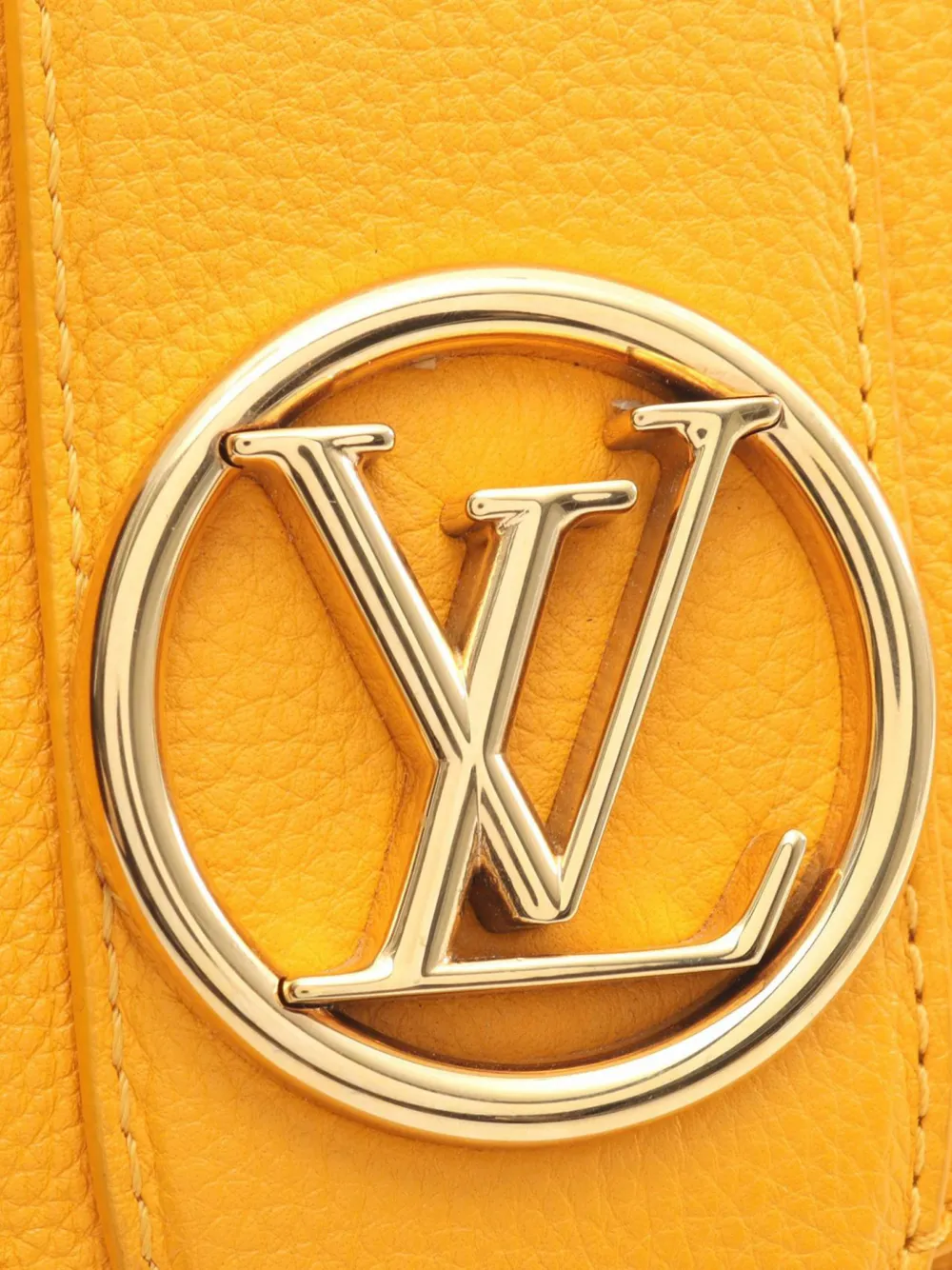 2010-2025 Grained Calfskin Lv Pont 9 Soft Pm Crossbody Bag