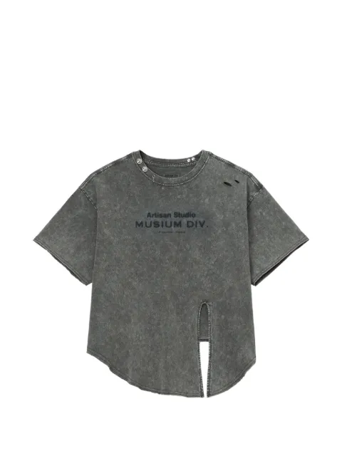 Musium Div. T-shirt med slitageeffekt