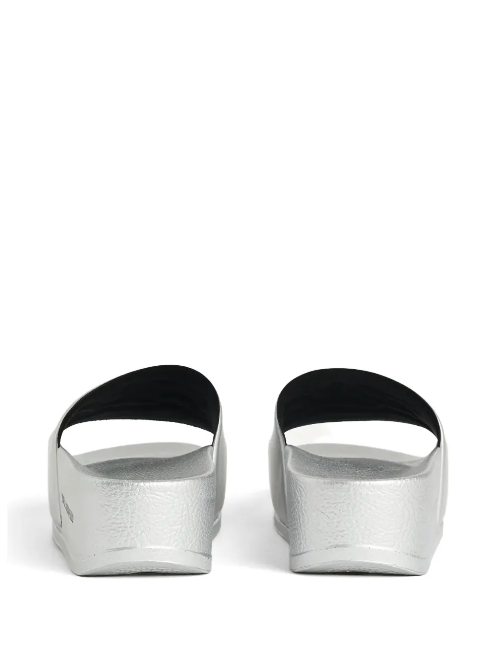 Karl Lagerfeld Kondo Maxi logo-embossed slides Zilver