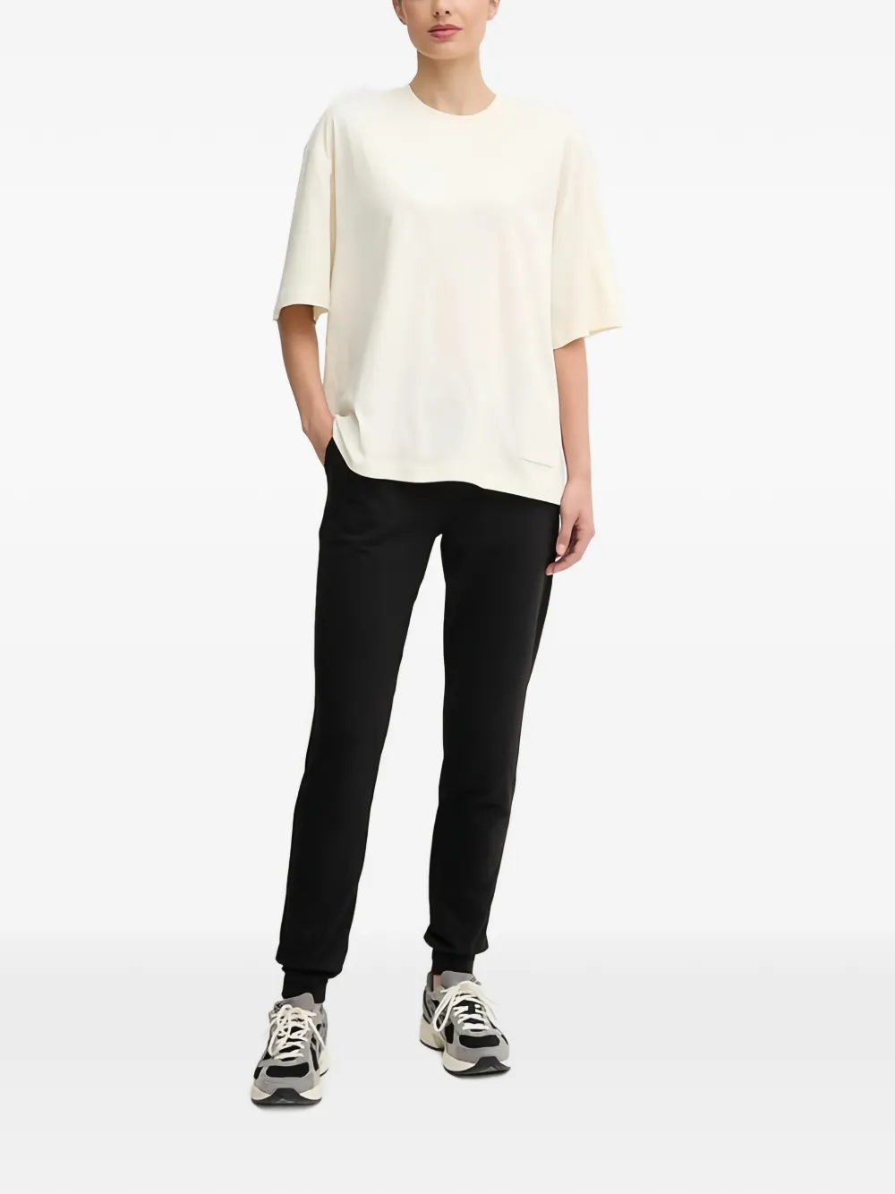 Ea7 Emporio Armani T-shirt met logo en korte mouwen Beige