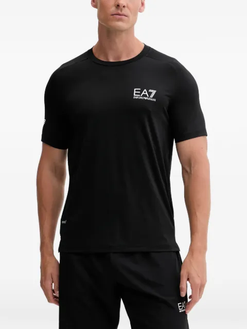 Ea7 Emporio Armani playera con logo en el pecho