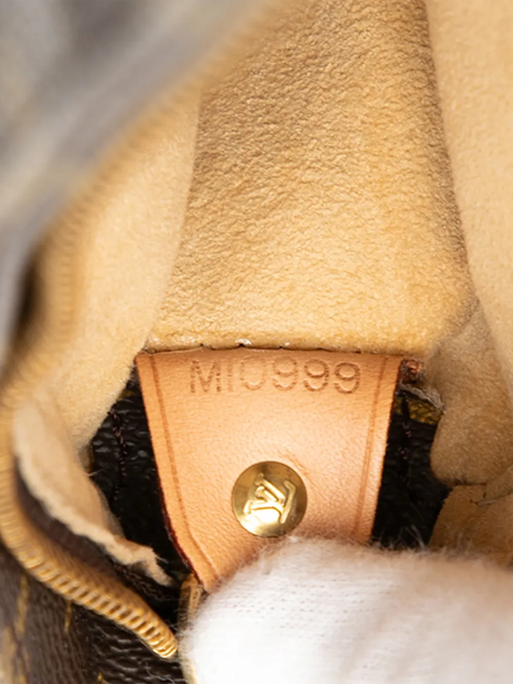 1999 Monogram Looping Gm Shoulder Bag