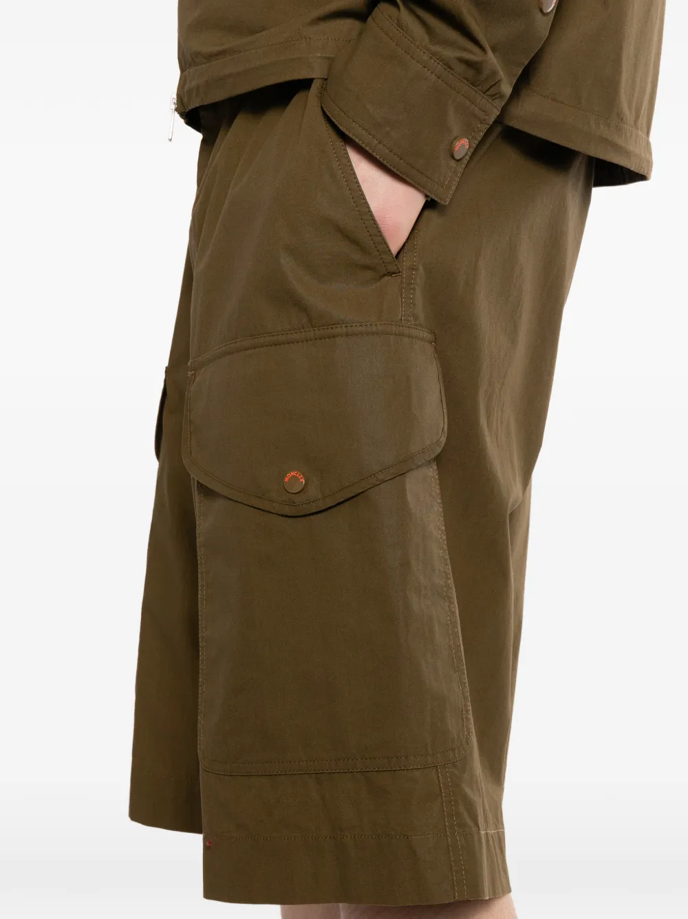 Moncler Cargo shorts Groen