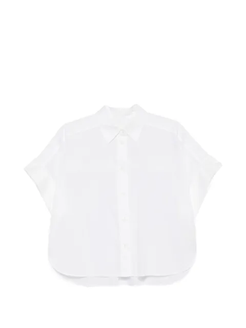 Closed buttoned shirt