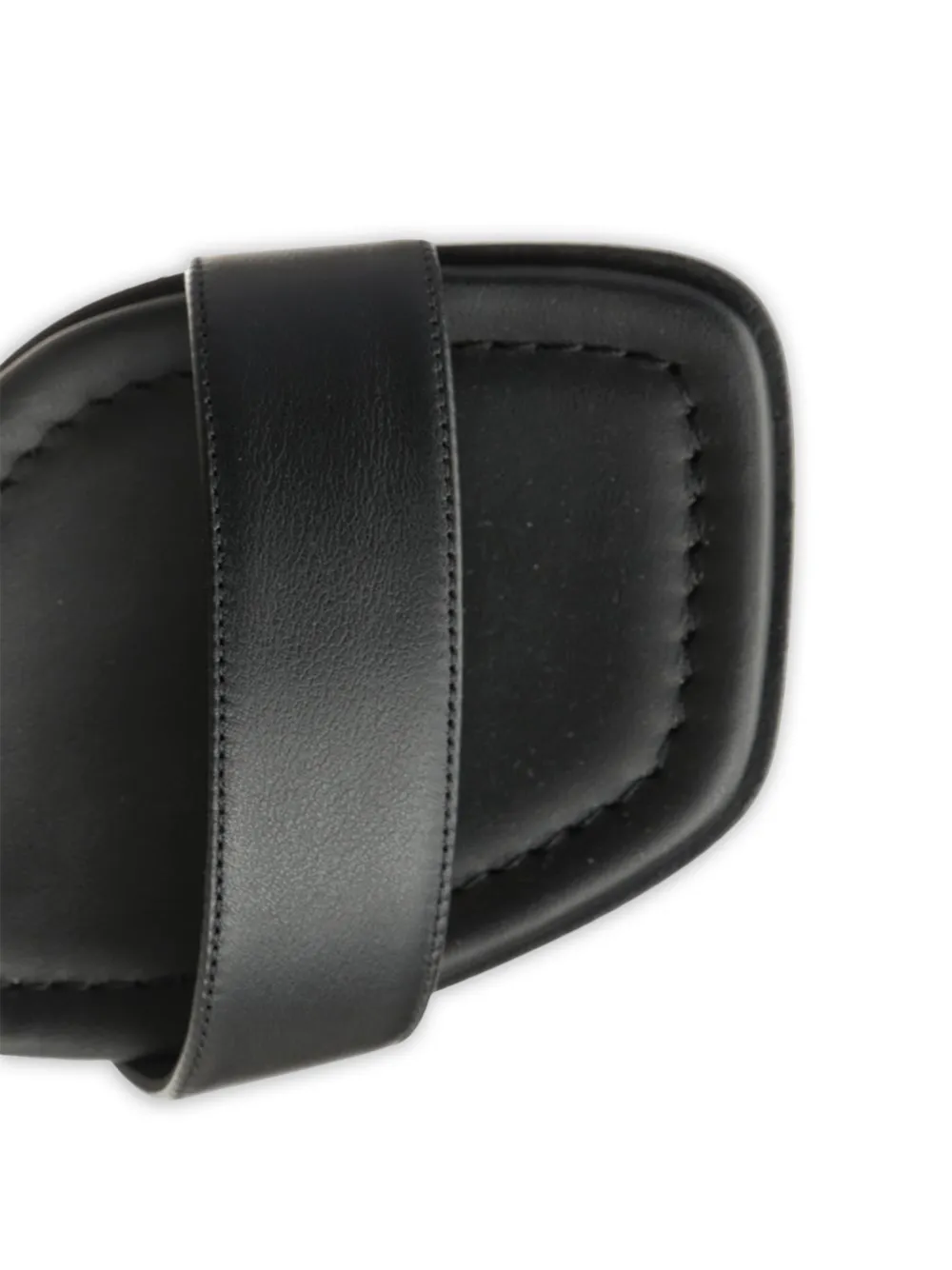 Ferragamo Sandalen met gesp Zwart