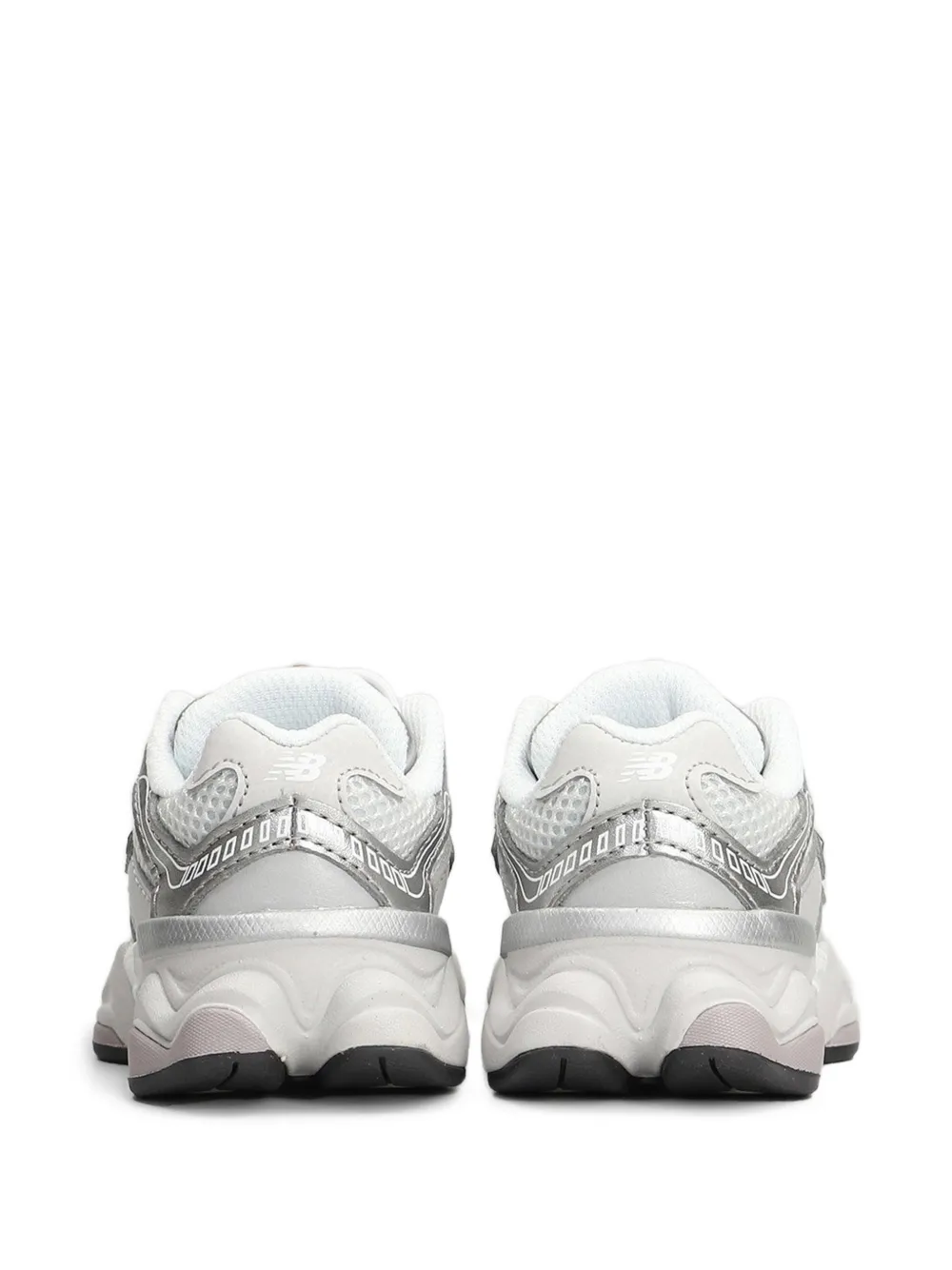 New Balance Kids 9060 Bungee mesh-panel lace-up sneakers Zilver