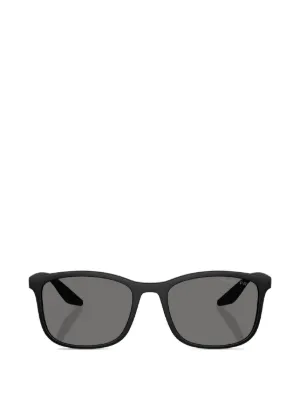 Prada Eyewear スクエアフレーム サングラス | ブラック | FARFETCH JP