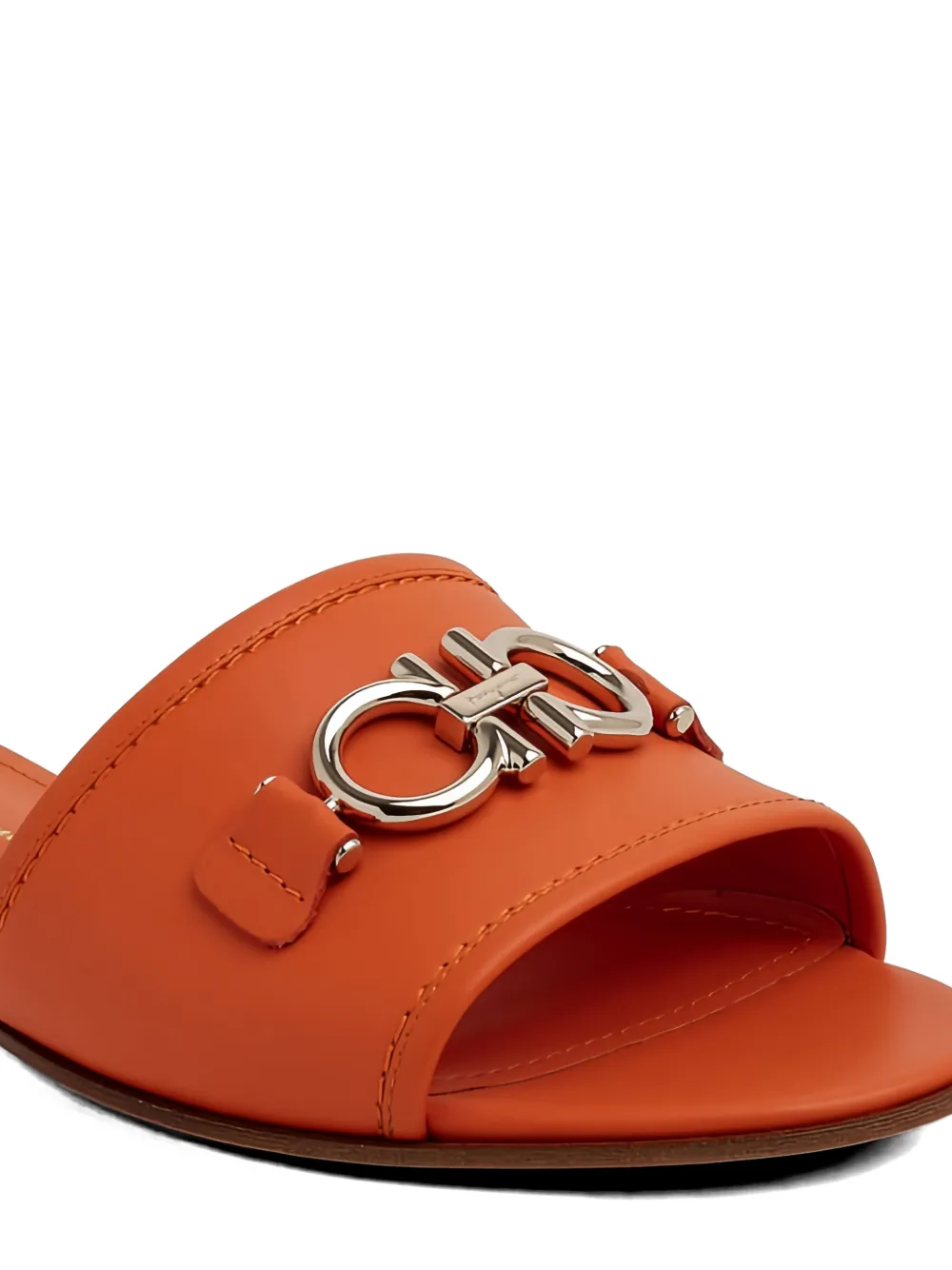 Ferragamo Leren sandalen met logo Oranje