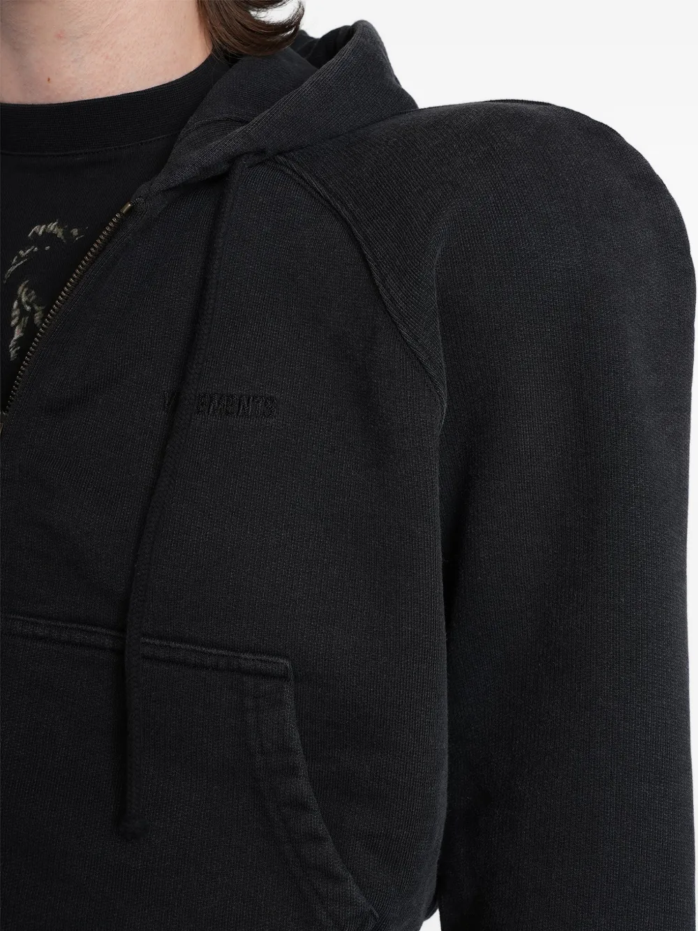 VETEMENTS Hoodie met gewatteerde schouders en rits Zwart