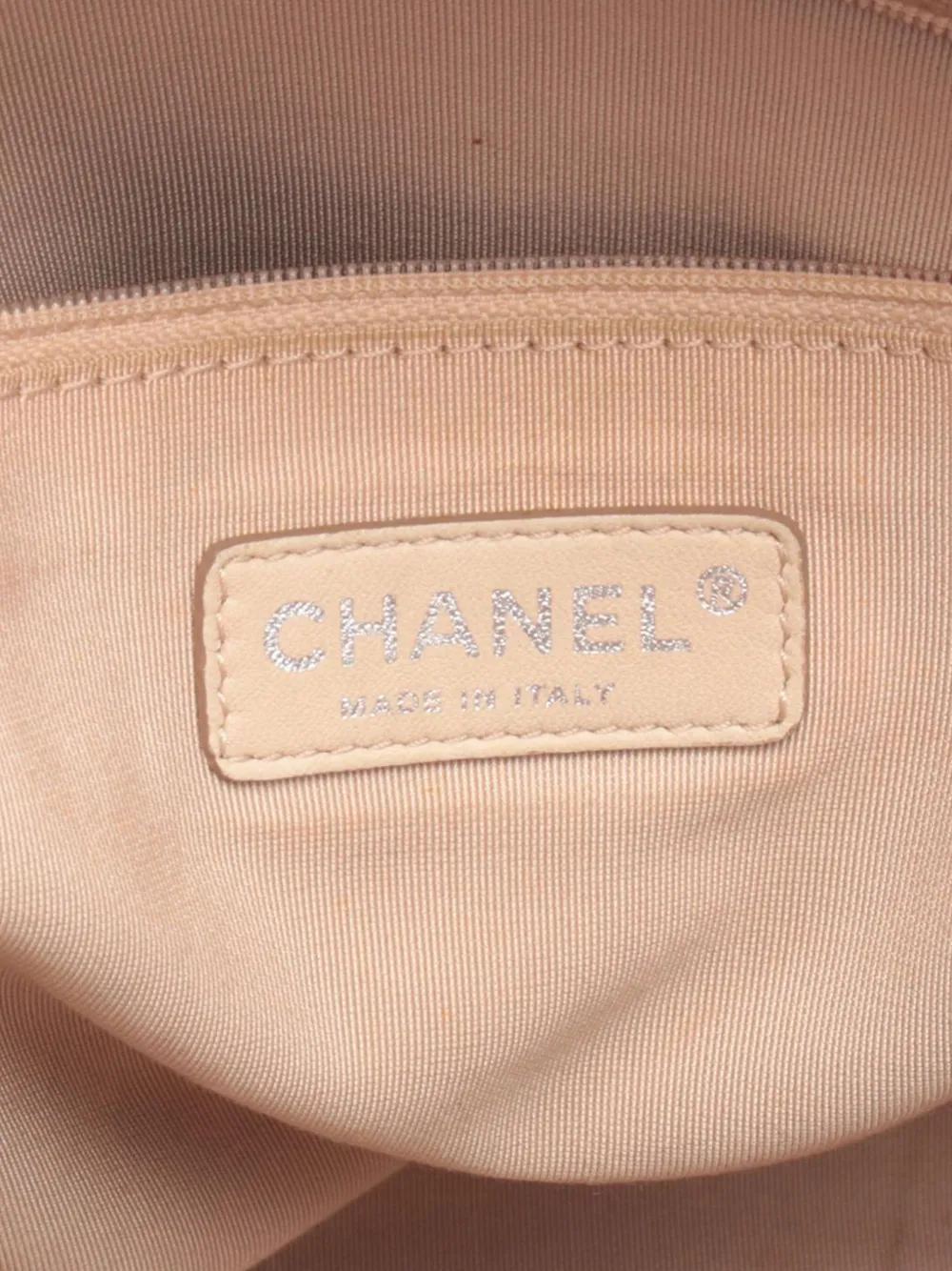 2008-2009 Leather Unlimited Embossed Logo Handbag