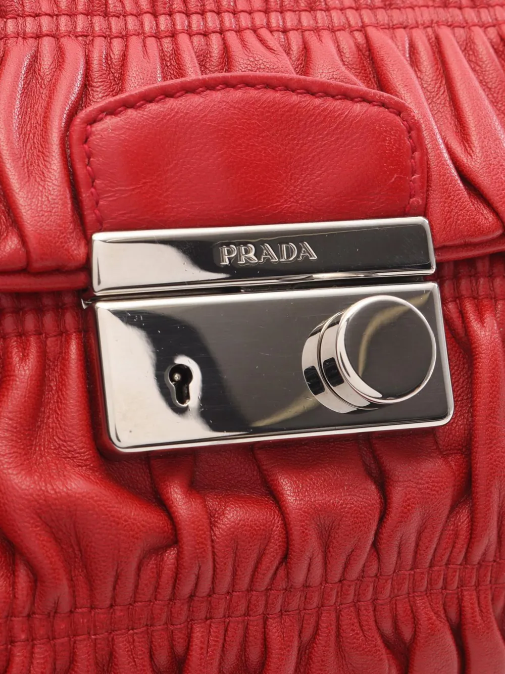 PRADA プラダ ショルダーバッグ ナッパゴーフル サウンドロック PRADA（プラダ） ナッパ ゴーフル ギャザー チェーンバッグ NERO