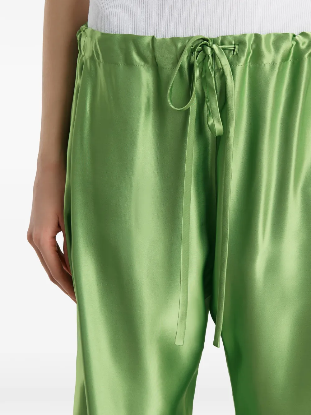 KHAITE Rohen satijnen broek Groen