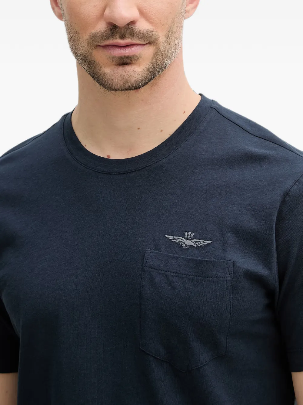 Aeronautica Militare T-shirt met geborduurd logo en borstzak Blauw
