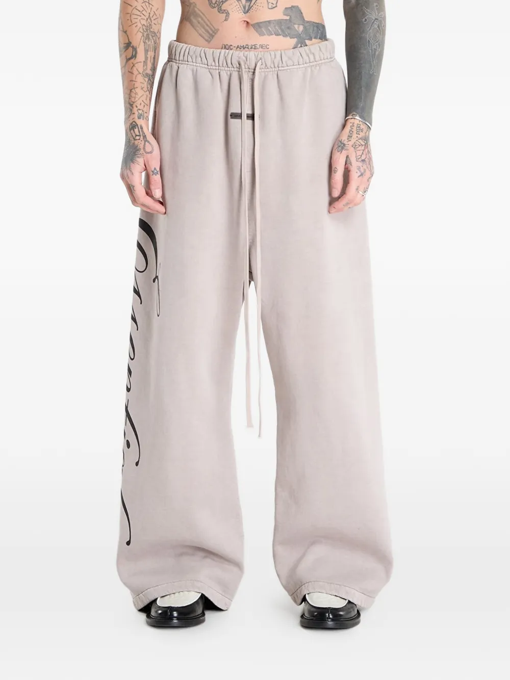 FEAR OF GOD ESSENTIALS logo-print track pants - Toni neutri