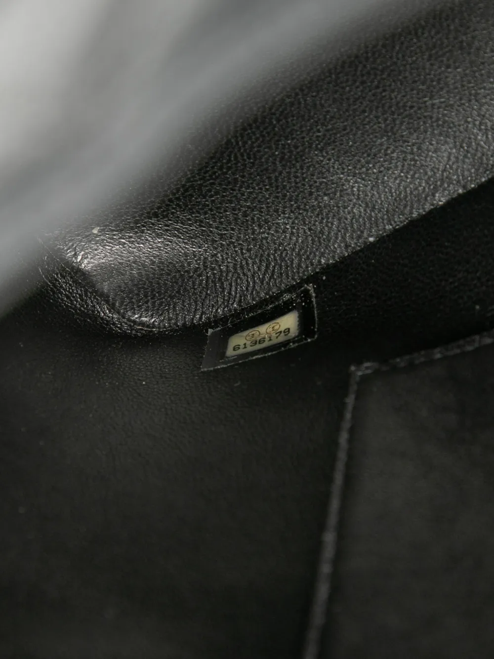2000-2002 Caviar Medallion Tote Bag