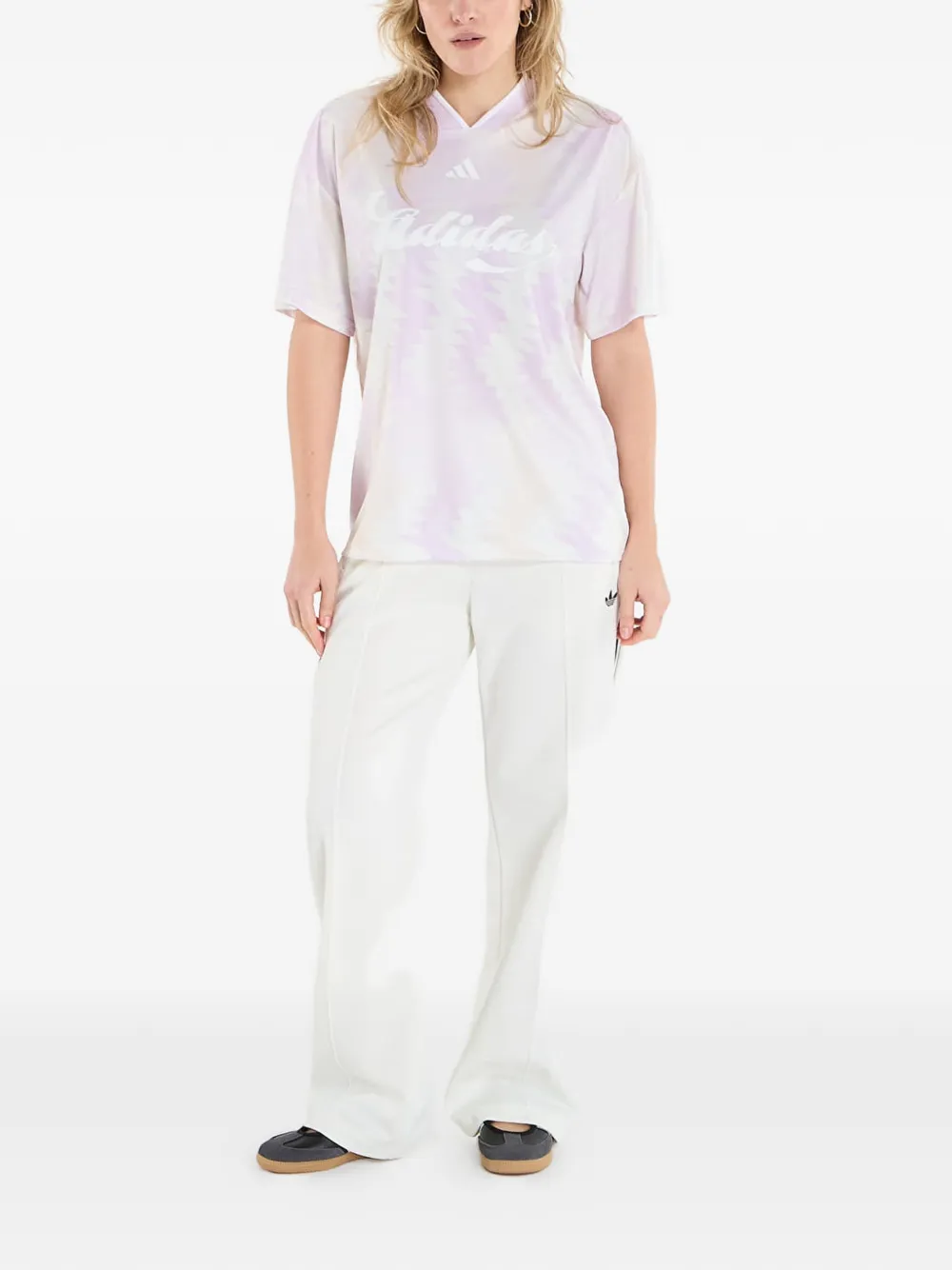 adidas T-shirt met V-hals Roze
