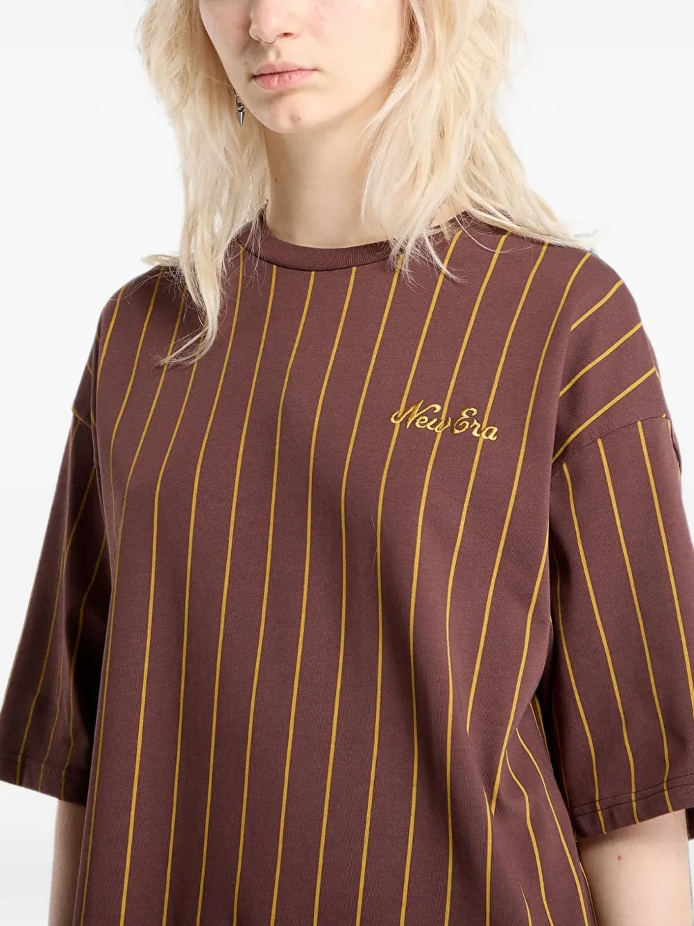 NEW ERA CAP T-shirt met geborduurd logo Bruin