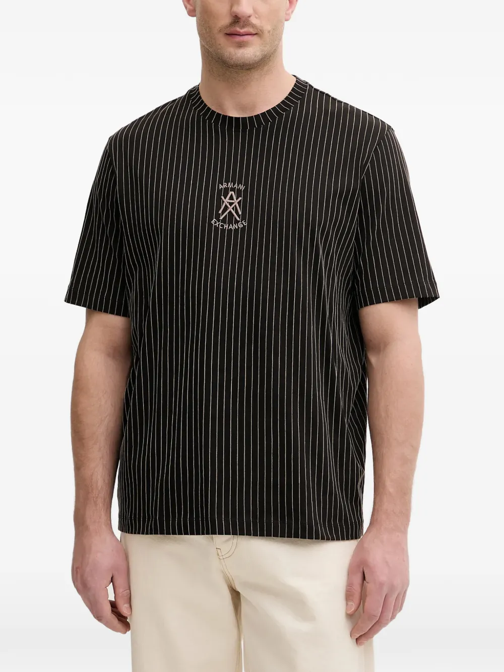 Armani Exchange pinstripe logo-embroidered T-shirt - Schwarz