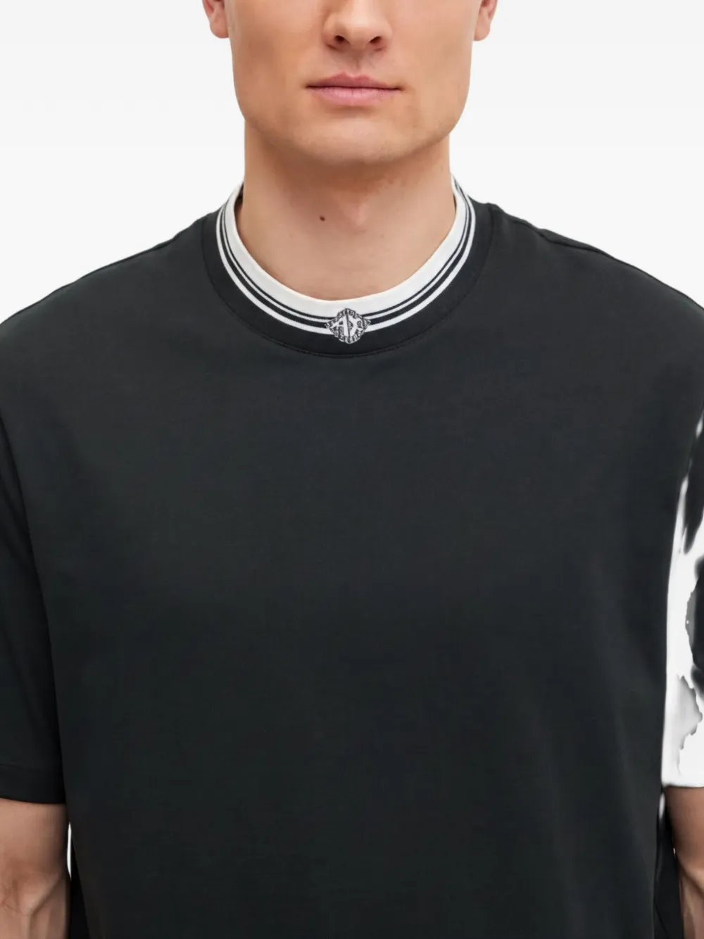 Armani Exchange logo-detail T-shirt Groen
