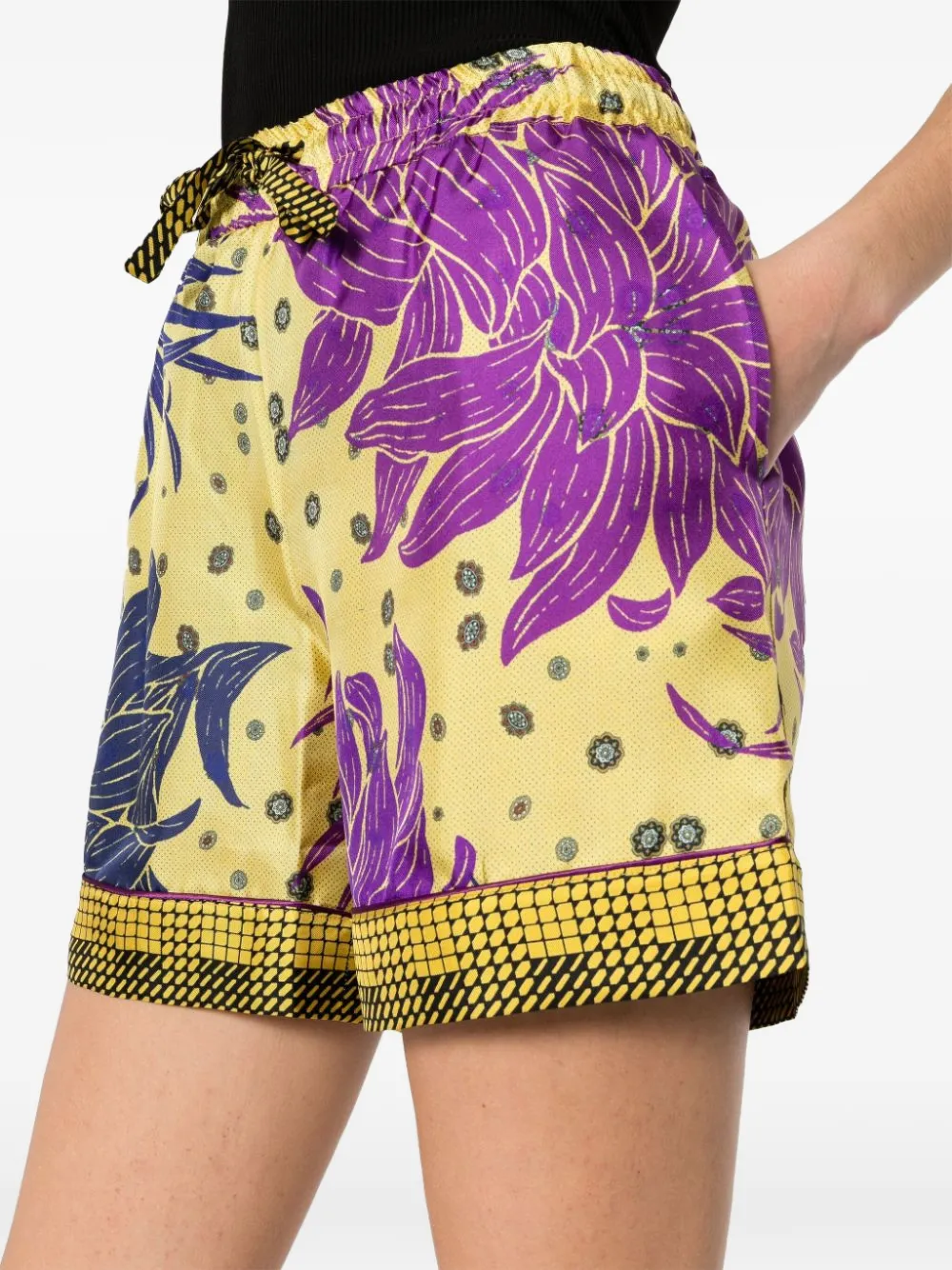 Pierre-Louis Mascia Zijden shorts Geel