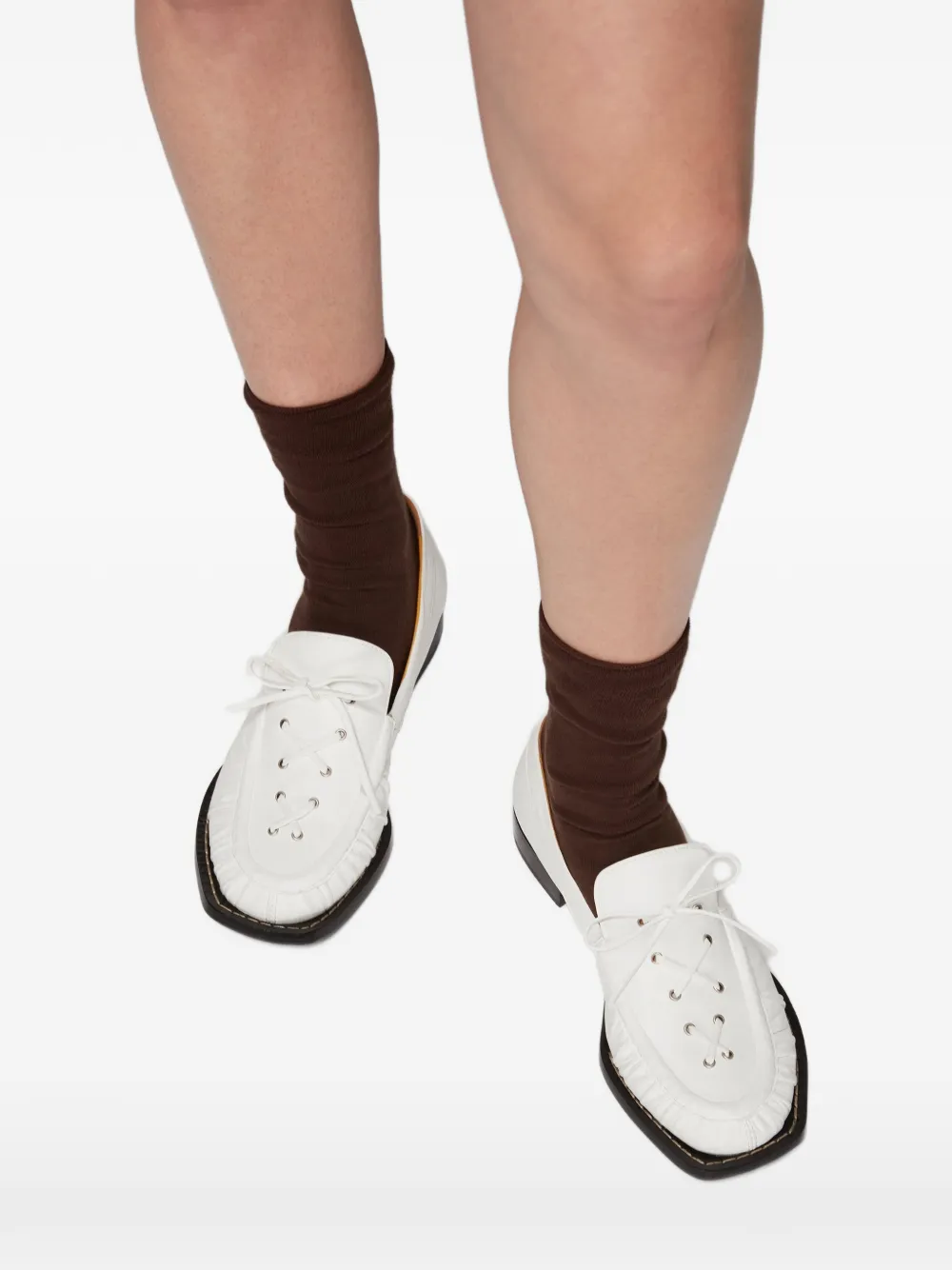 LILI CURIA Beau loafers met veters en ruches Wit