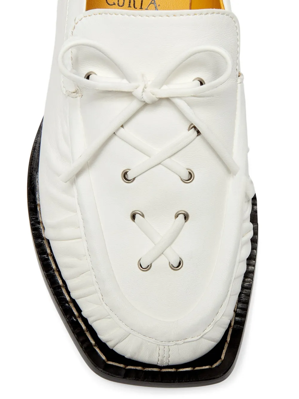 LILI CURIA Beau loafers met veters en ruches Wit