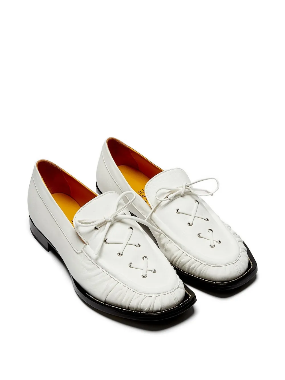 LILI CURIA Beau loafers met veters en ruches Wit