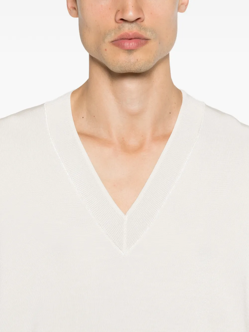 AMI Paris T-shirt met V-hals Wit