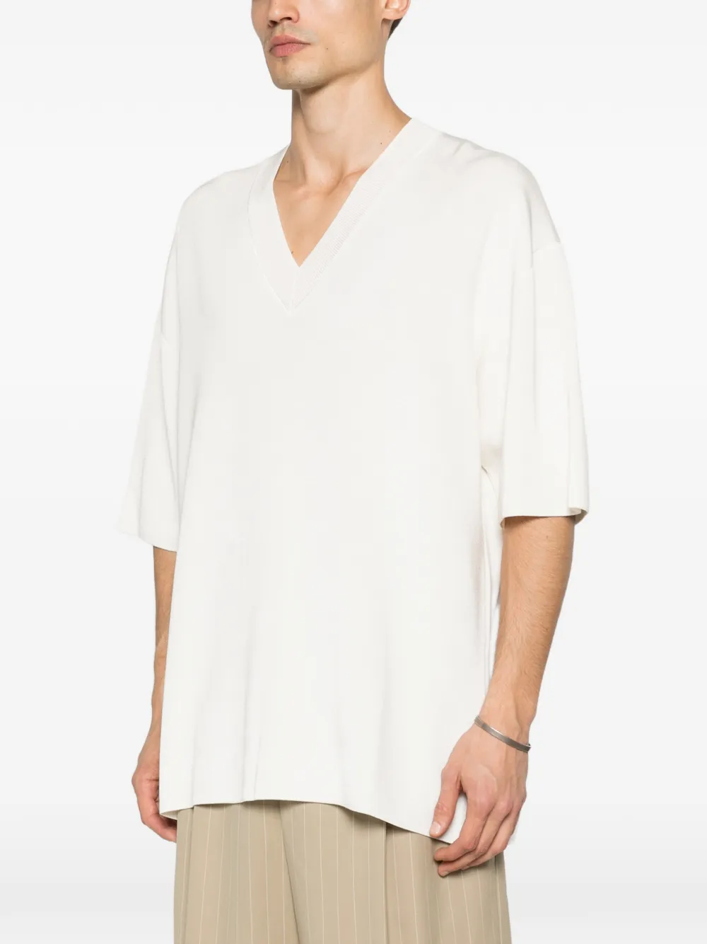 AMI Paris T-shirt met V-hals Wit