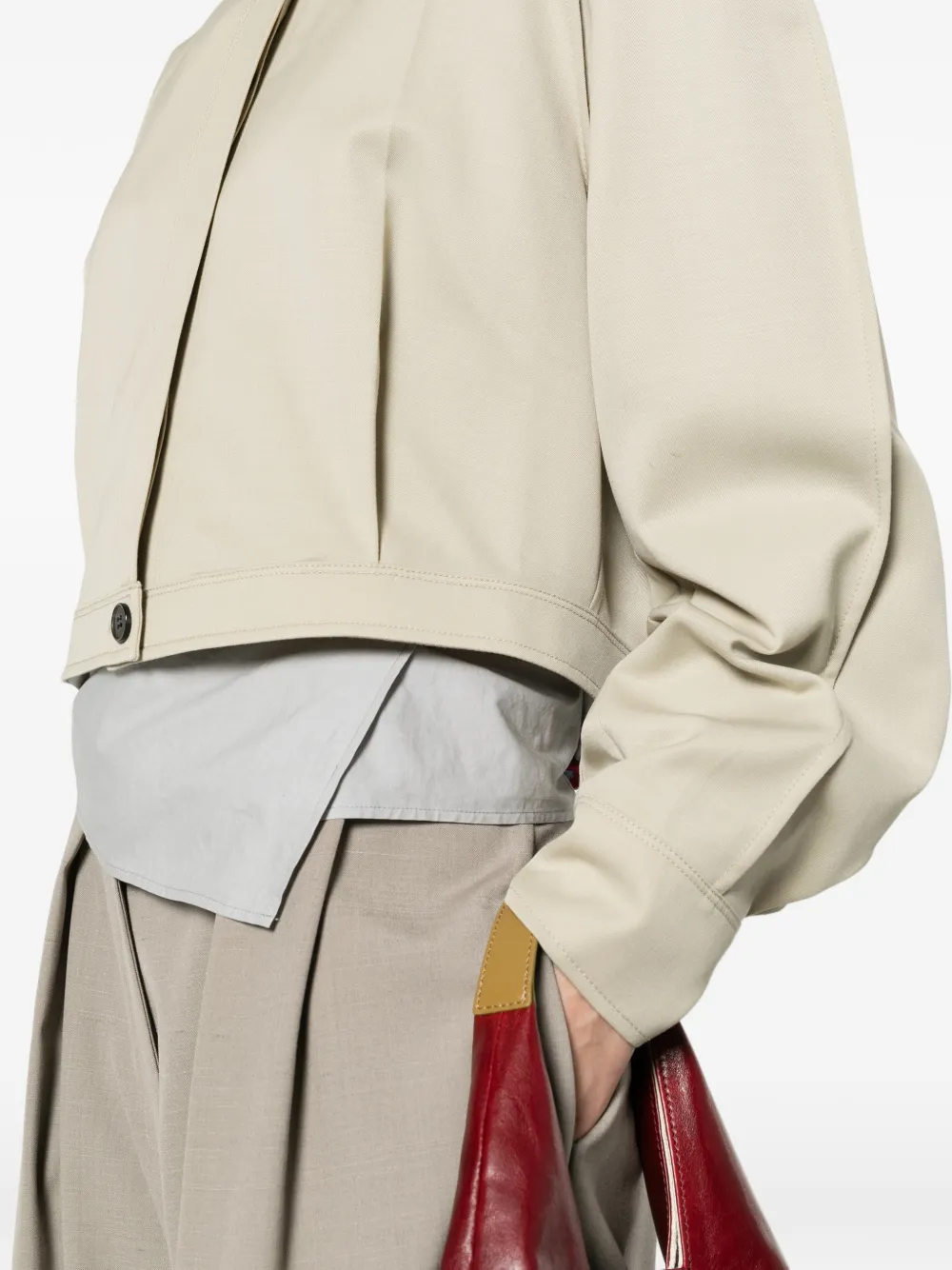 Low Classic Jas met knopen Beige