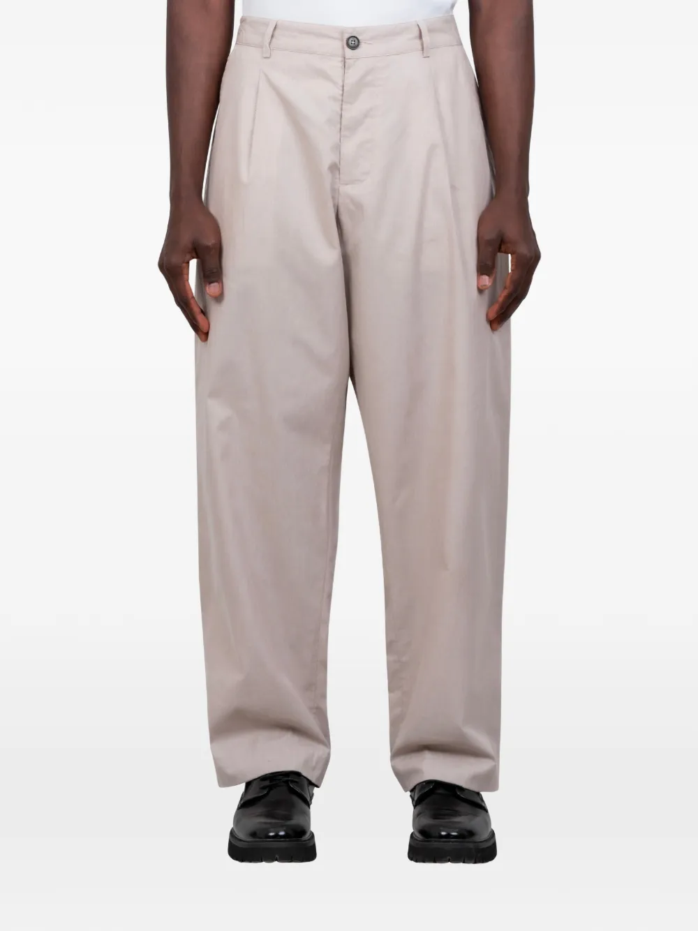 Universal Works Duke pleated trousers - Toni neutri