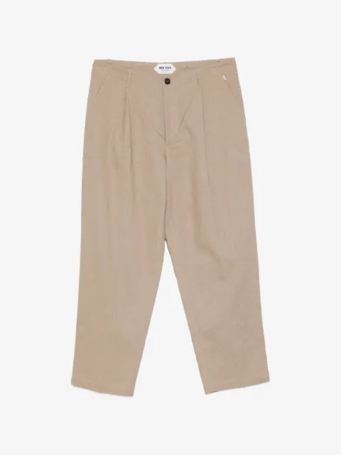 New York Resident Andrew pleated trousers