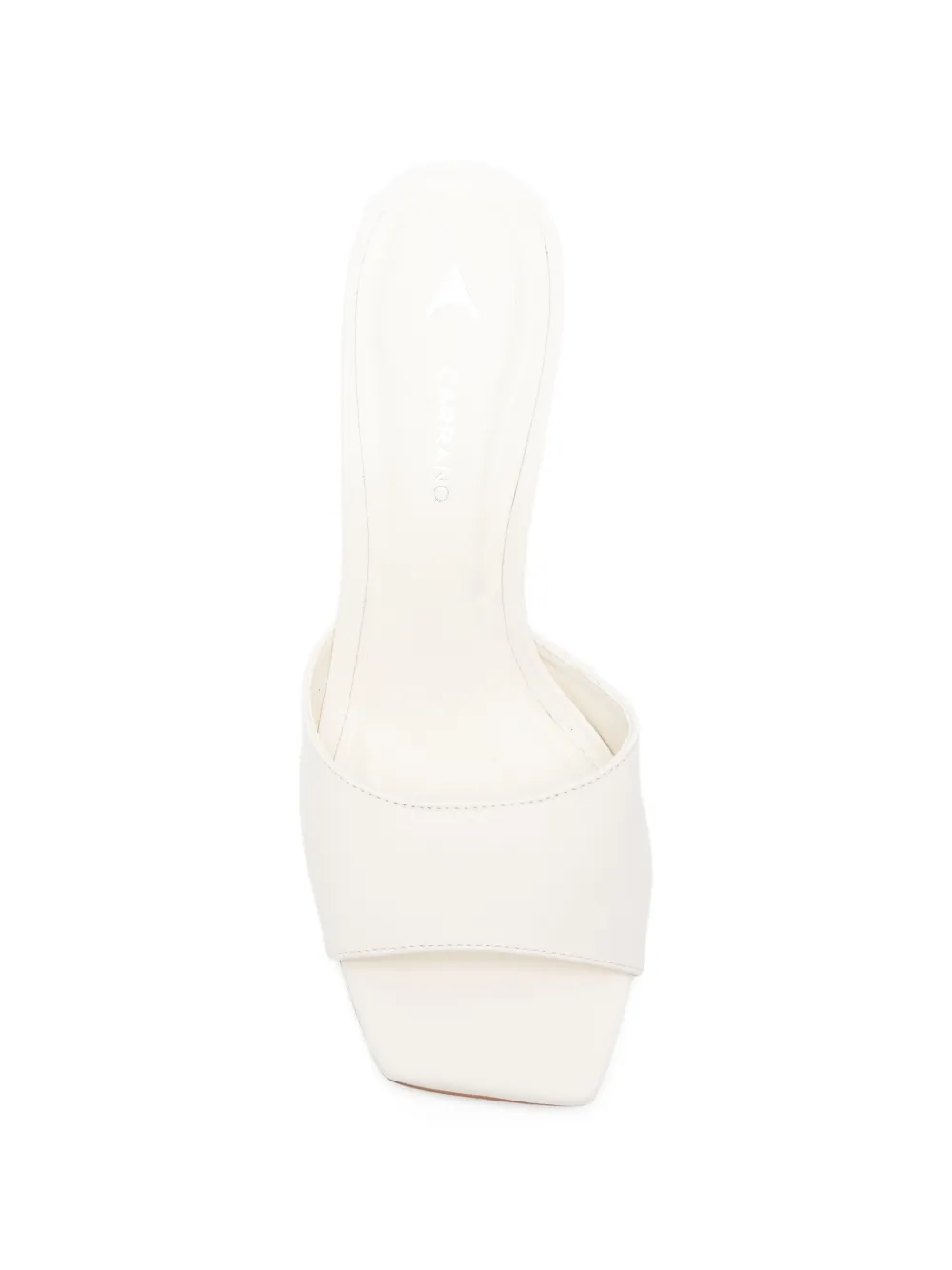 CARRANO Muiltjes met bewerkte hak Beige
