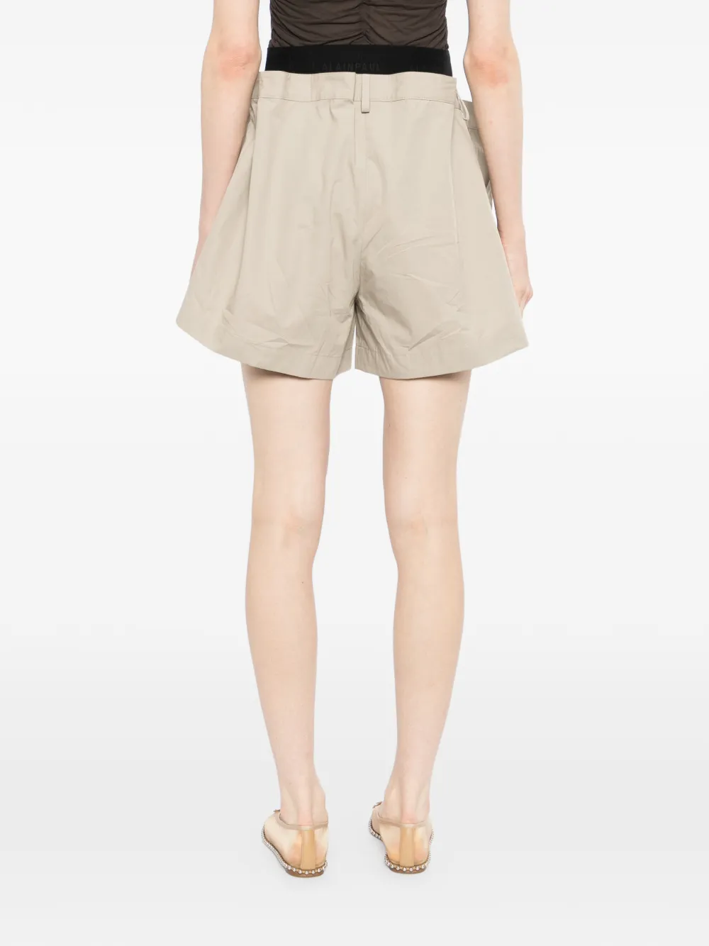 ALAINPAUL Shorts Beige