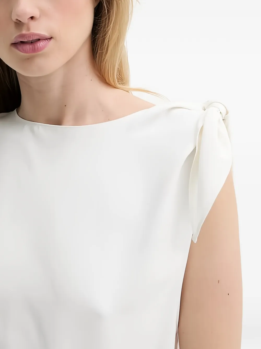 SAMSOE Top met gestrikte schouders Beige
